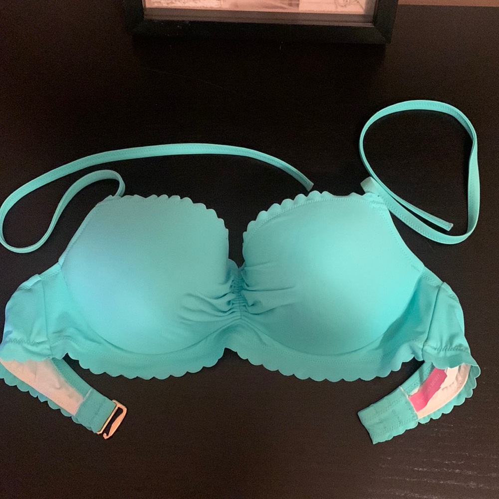 VS The “getaway halter”
